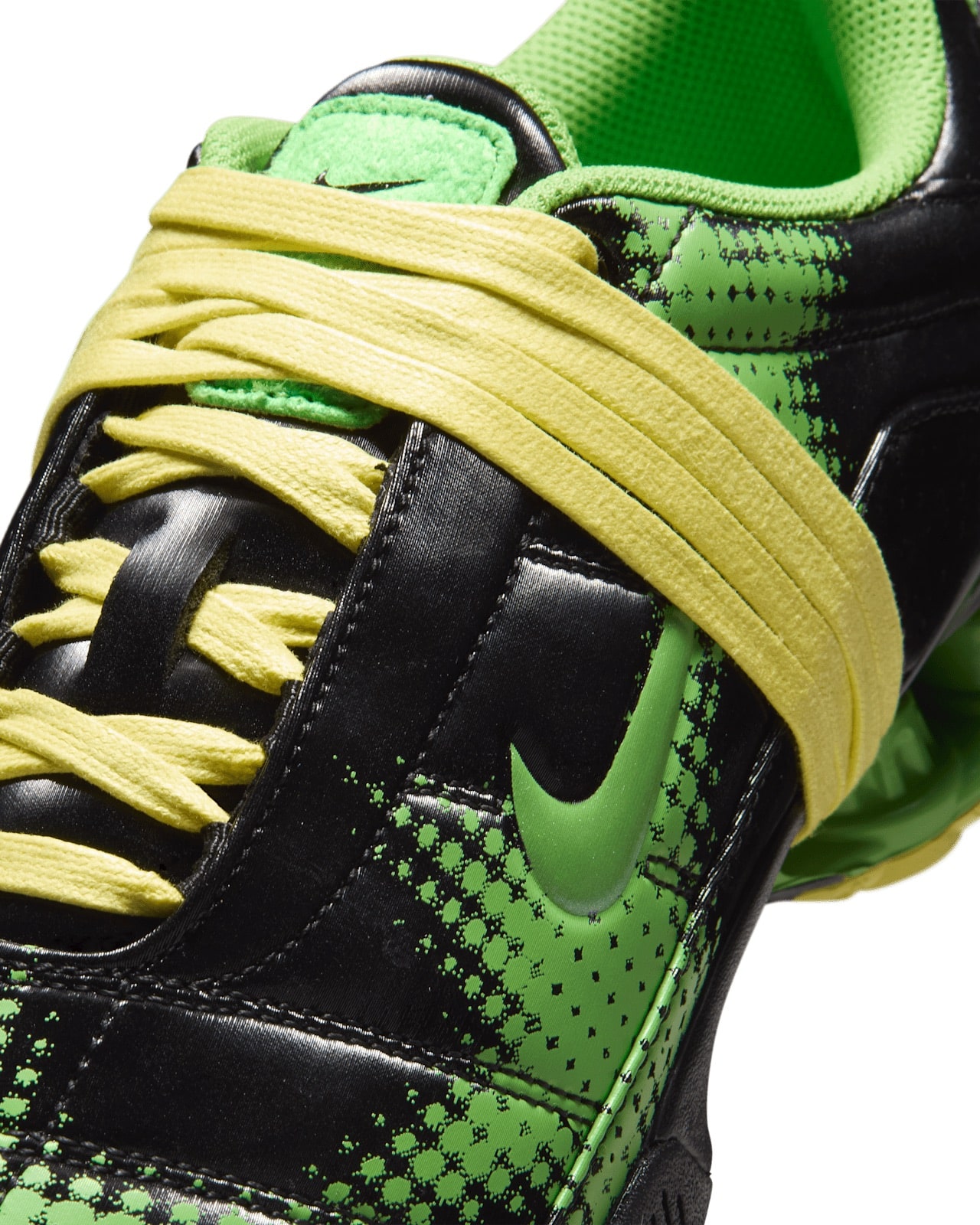 Nike Total 90 Shox Magia Black Yellow Diamond IR8176-002 7