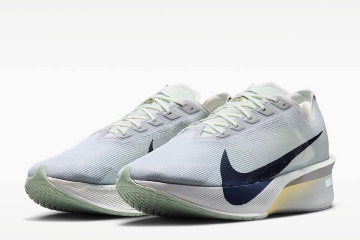 Nike Vaporfly 4 „Spruce Aura / Dark Obsidian” – jasna paleta kolorów w wyścigowej cholewce