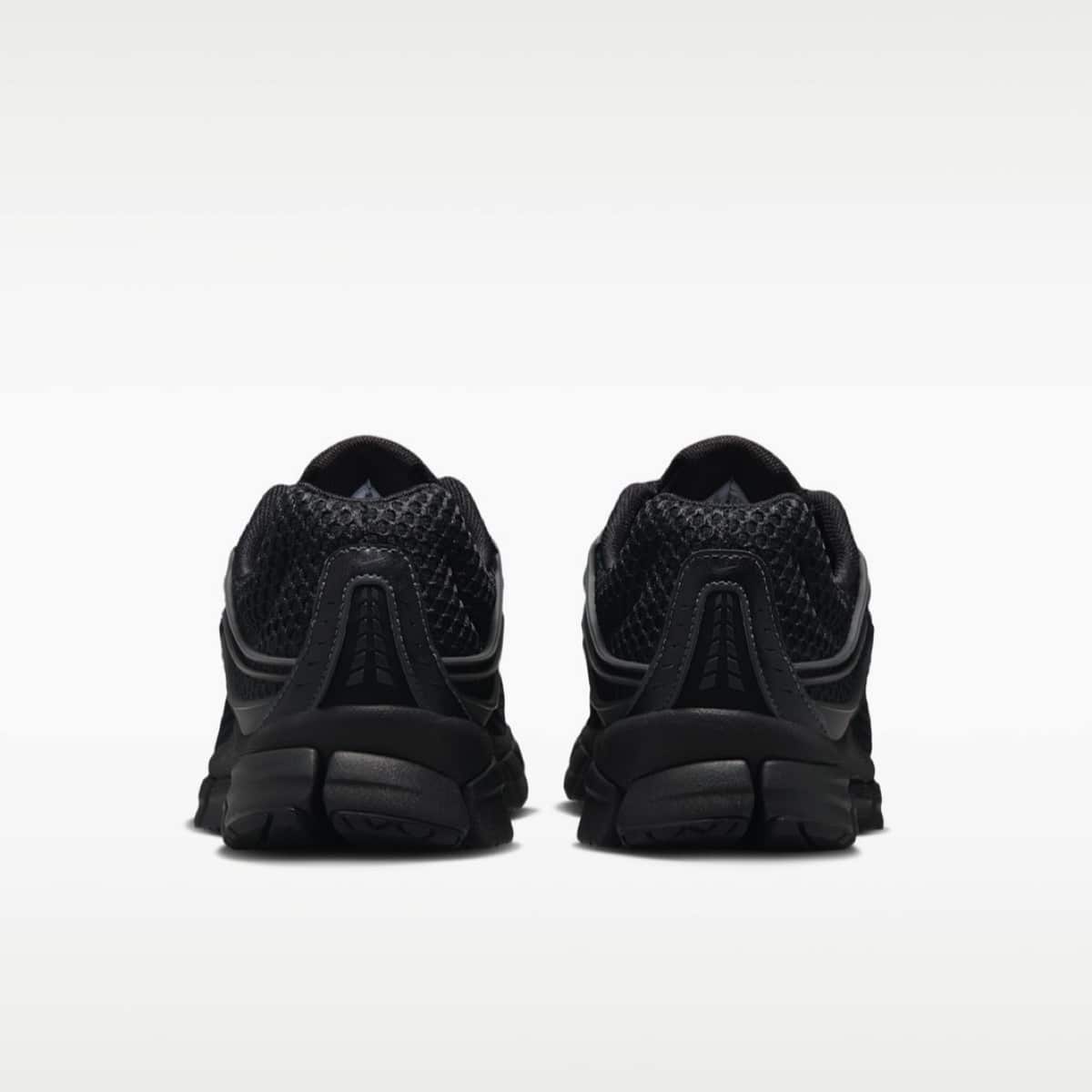 Nike Zoom Skylon 11 Triple Black IU1869-002 6
