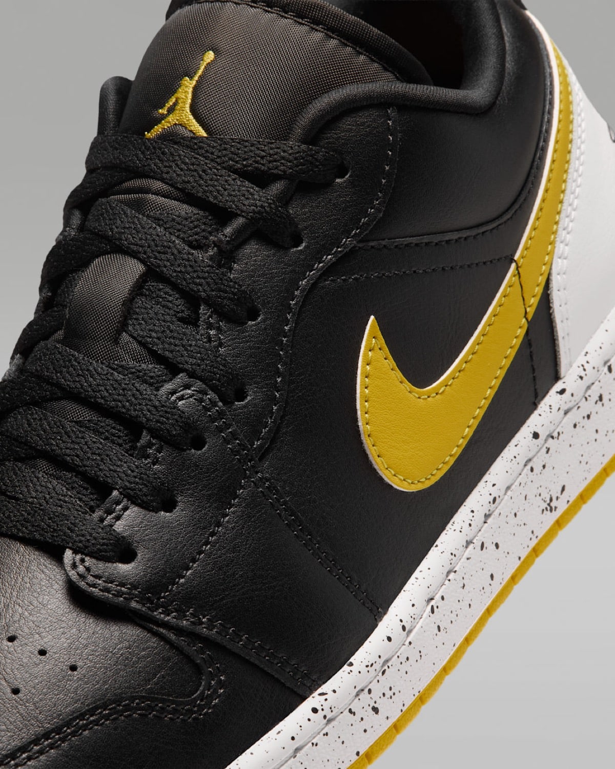 Air Jordan 1 Low Tour Yellow IX3529-010 7