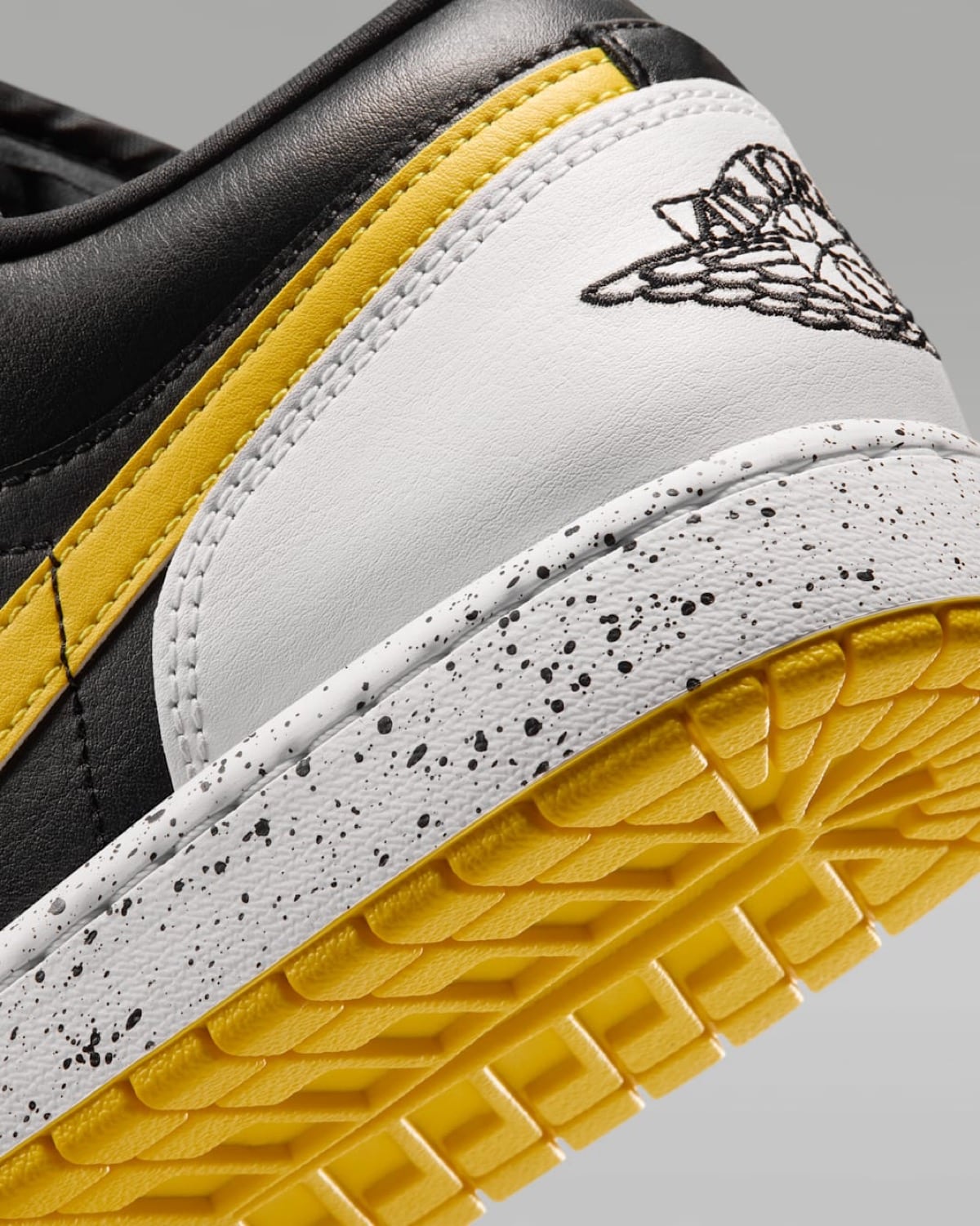 Air Jordan 1 Low Tour Yellow IX3529-010 8