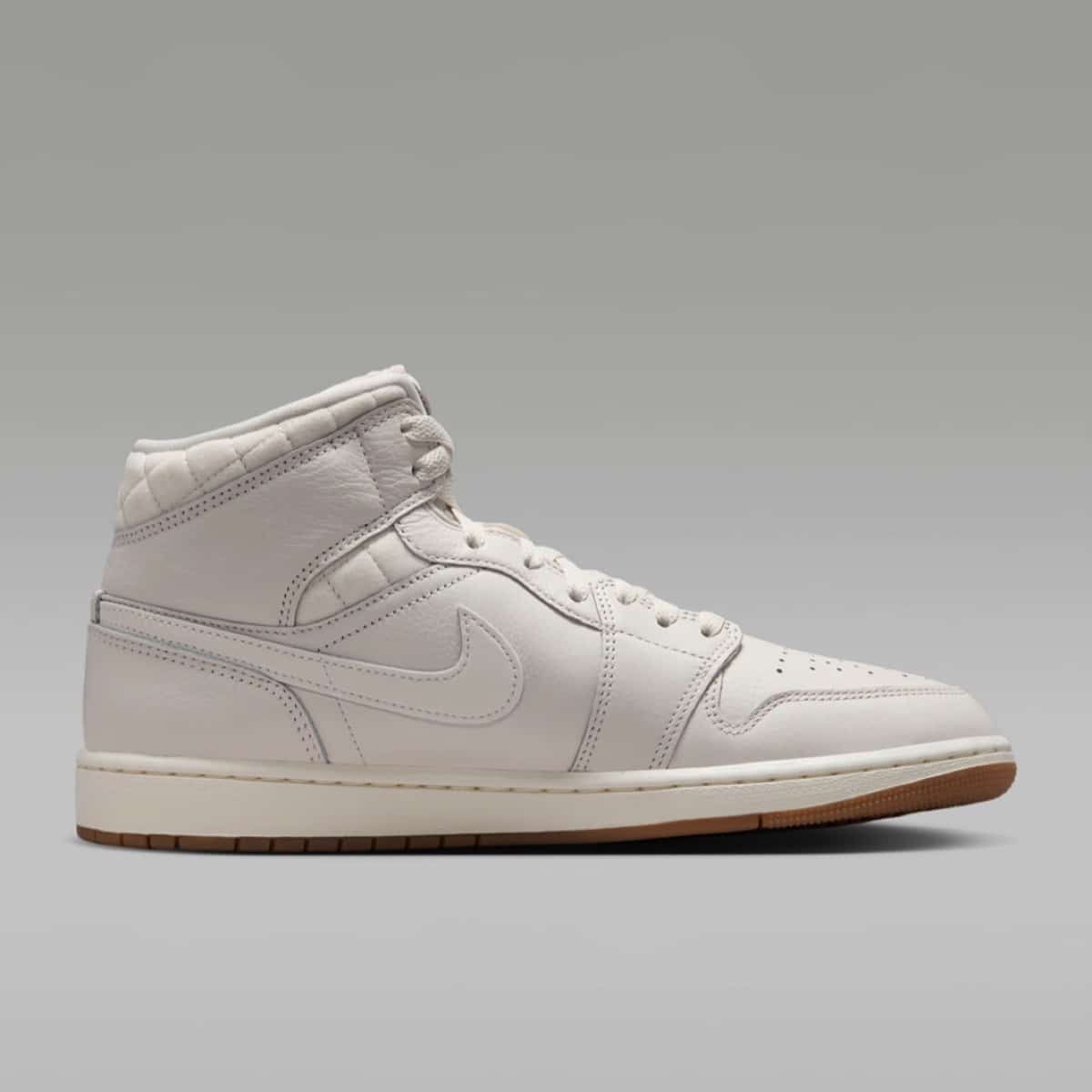 Air Jordan 1 Mid Football IO2051-001 3