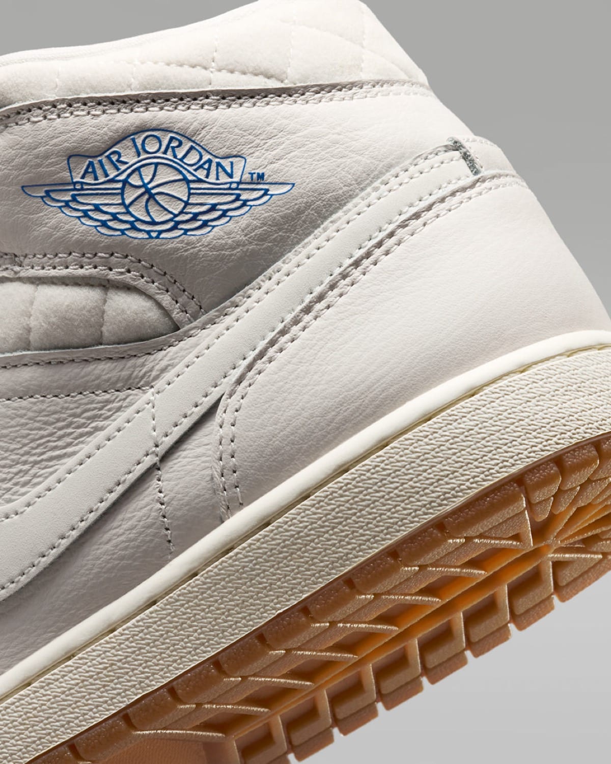 Air Jordan 1 Mid Football IO2051-001 8