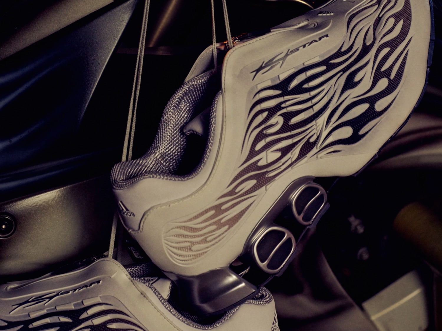 Hellstar x adidas MEGARIDE S2 Cloud White Black KH8086 2