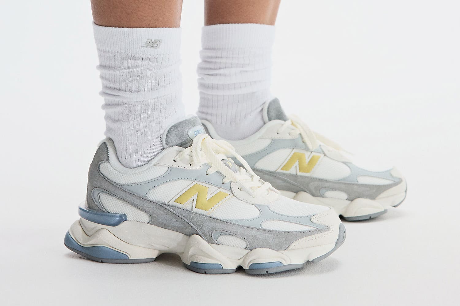 New Balance 9060R „Sea Salt / Fresh Air” – nowa generacja kultowej sylwetki