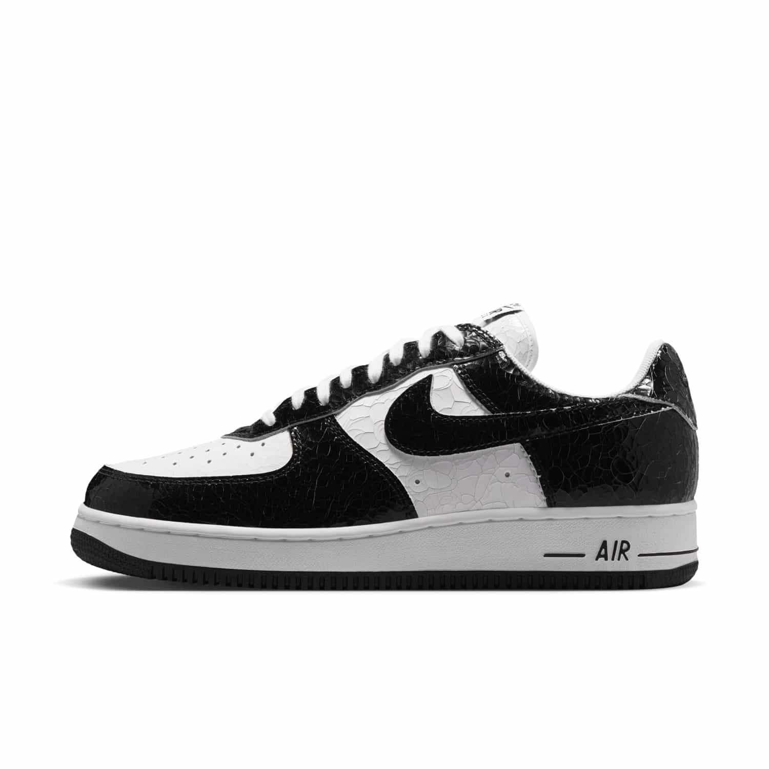 Nike Air Force 1 Low 01 Cracked Leather Black White JA0248-300 2