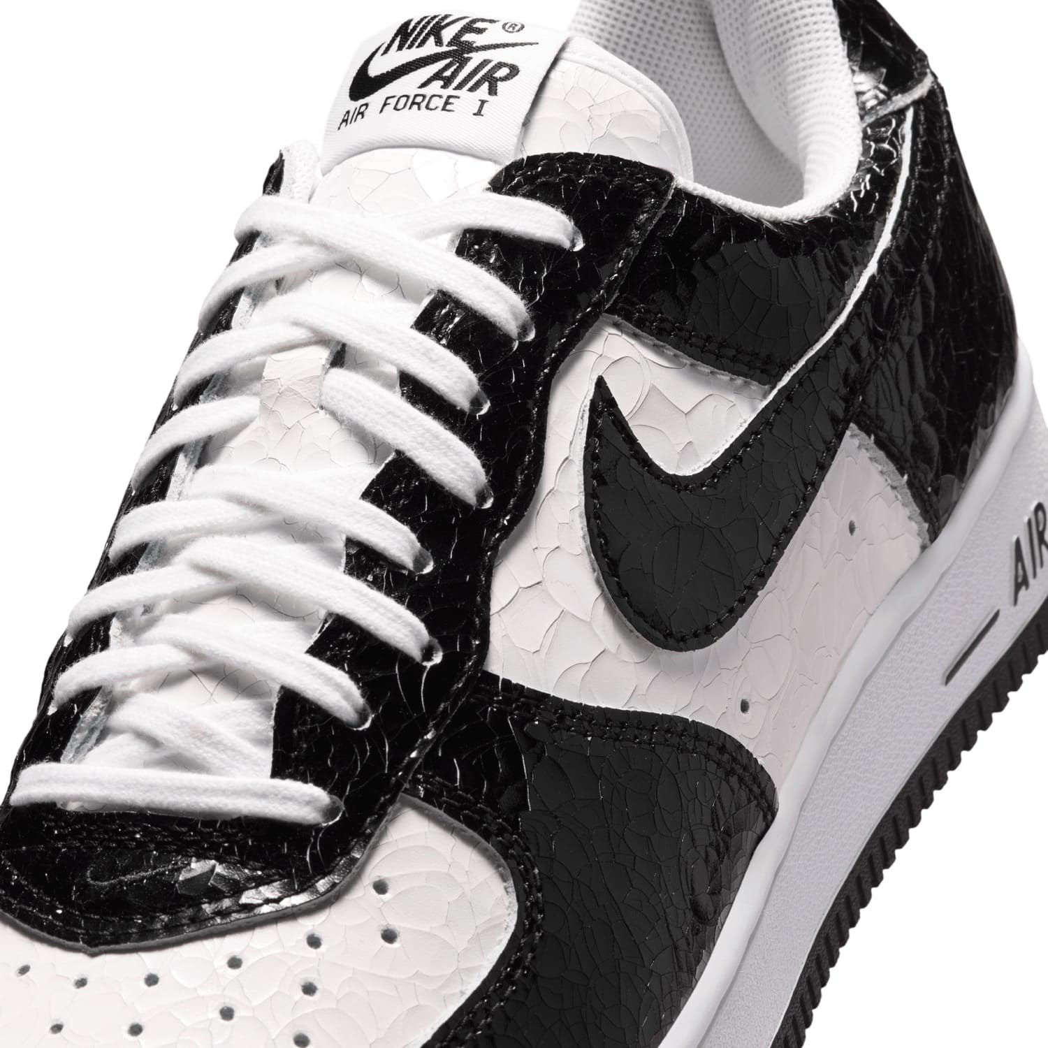 Nike Air Force 1 Low 01 Cracked Leather Black White JA0248-300 7