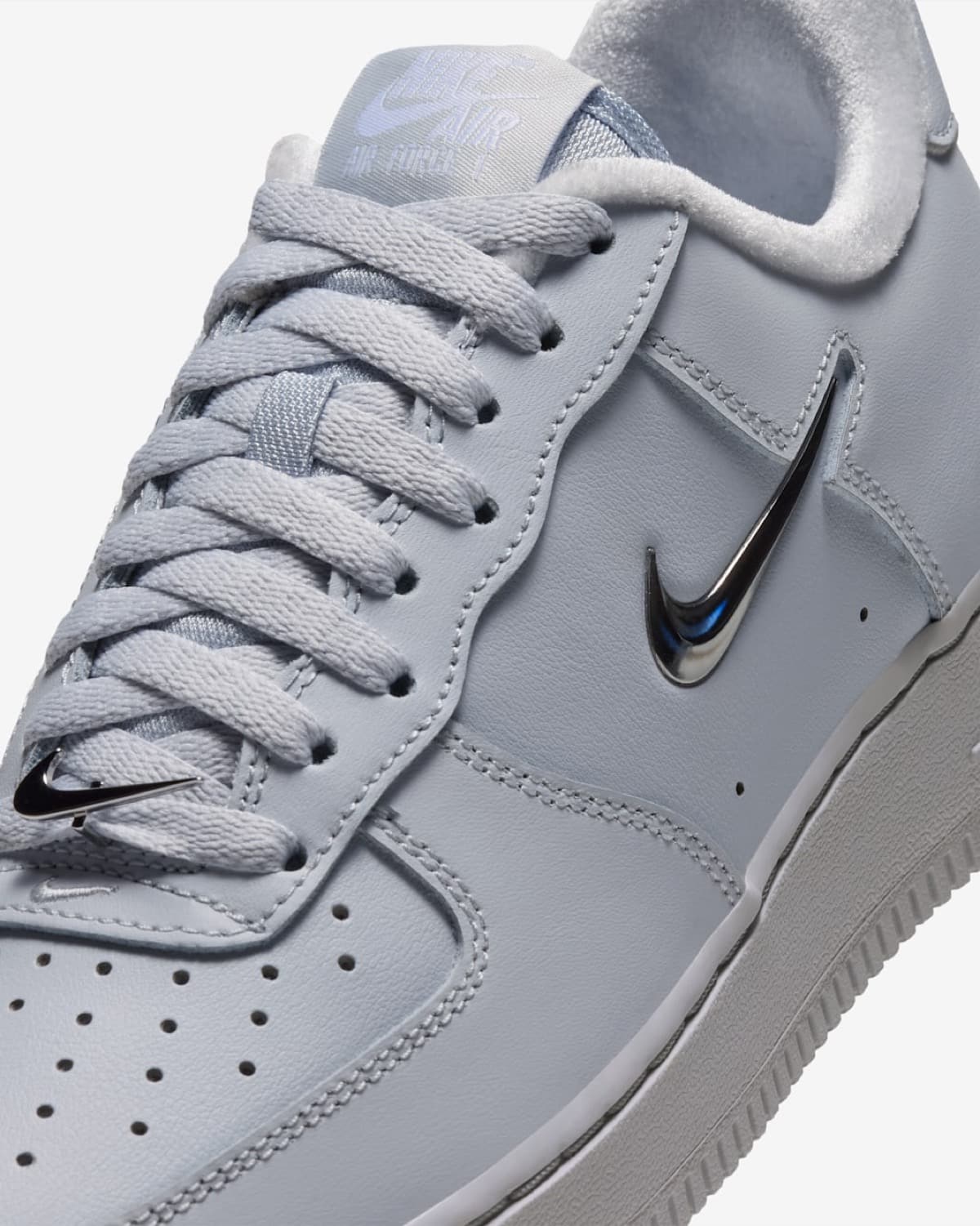 Nike Air Force 1 Low Chrome Swoosh Pure Platinum IV6039-002 7