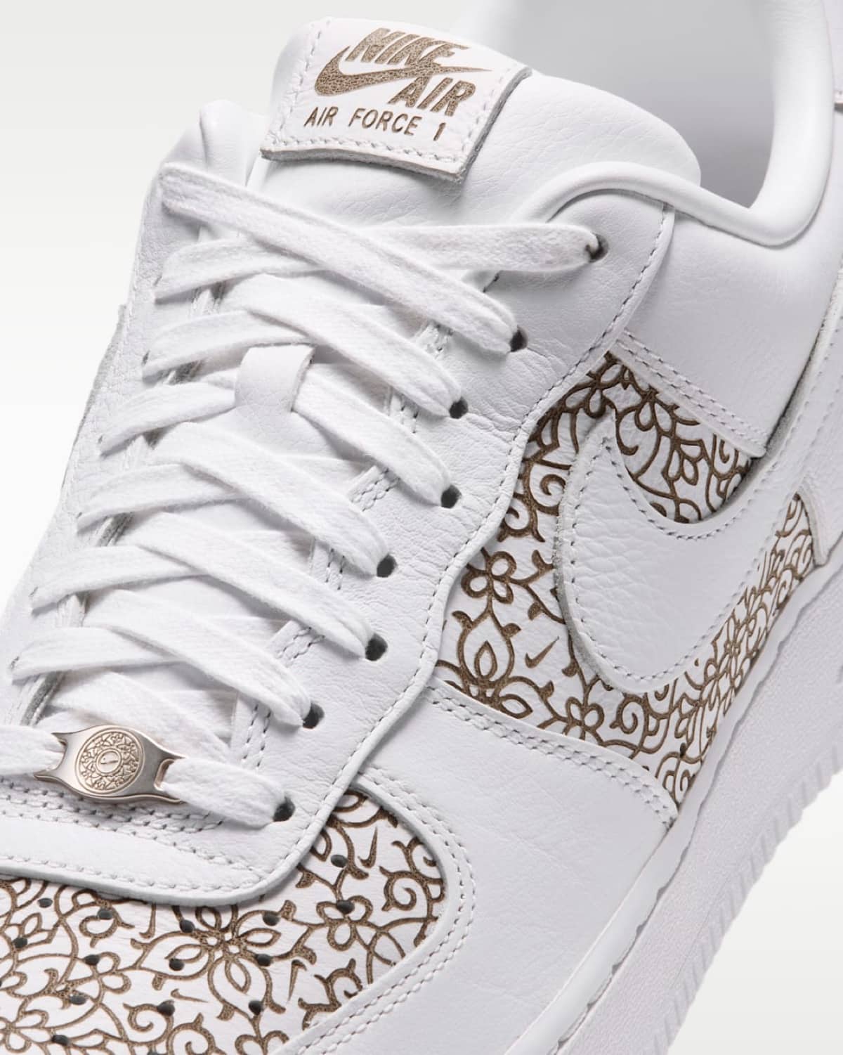 Nike Air Force 1 Low Family Reunion IV5754-100 6