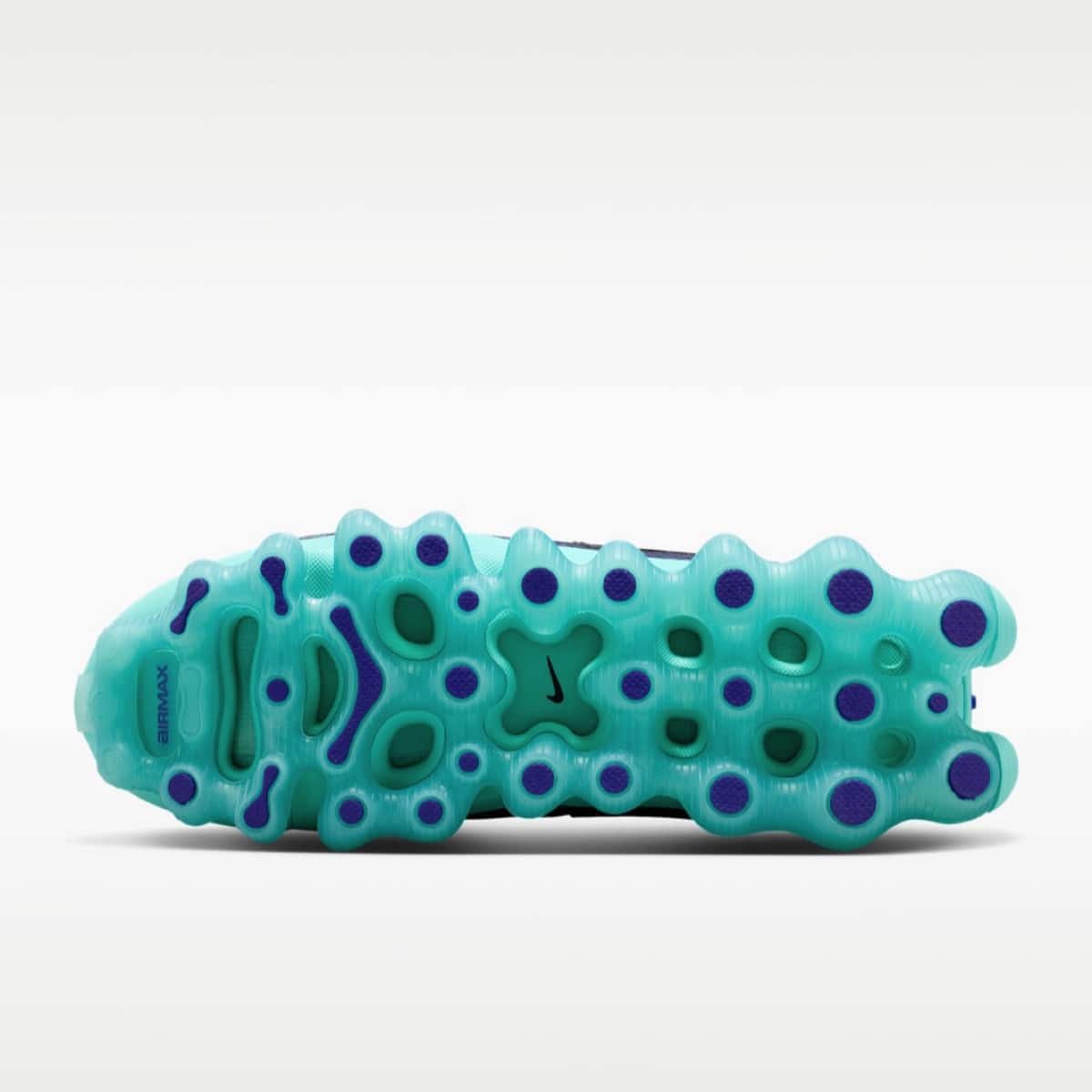 Nike Air Liquid Max Black Aurora Green IQ7635-001 1