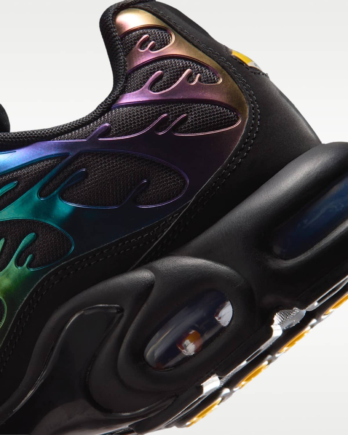 Nike Air Max Plus Oil Slick IH7960-001 8