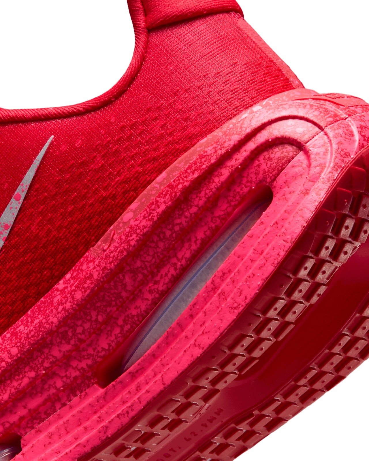 Nike Vomero Premium University Red Hyper Pink IU2827-600 8