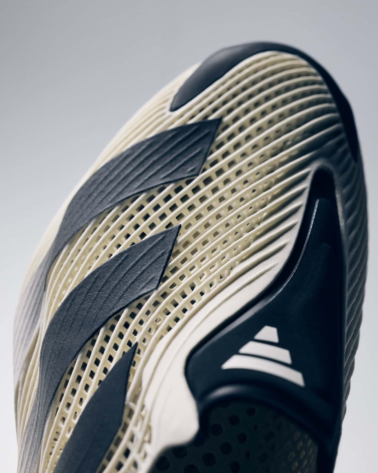 Premiera adidas Futurecool 3