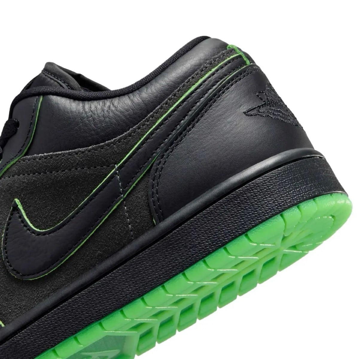 Air Jordan 1 Low Halloween IQ5494-001 8