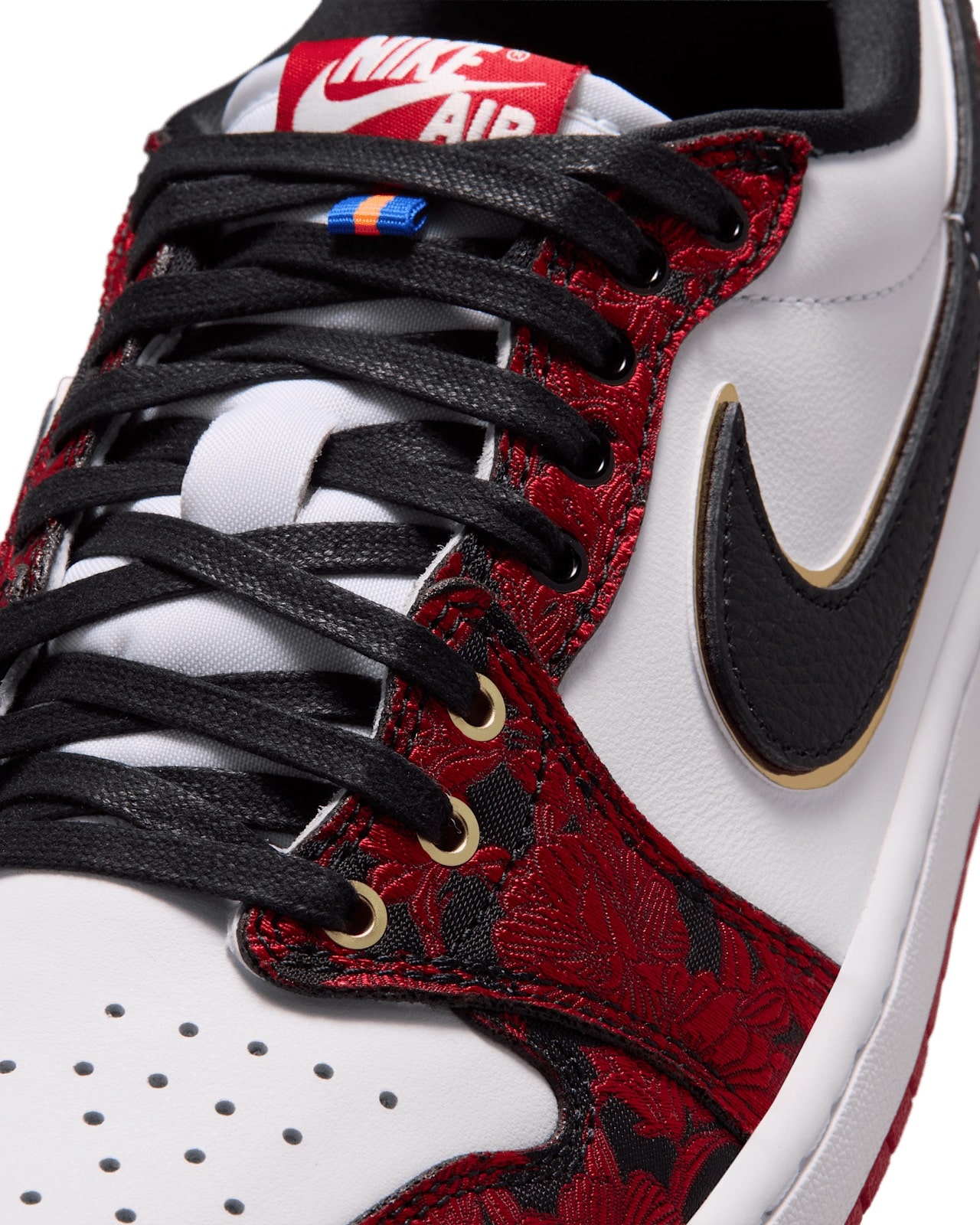 Air Jordan 1 Low Last Dance At The Garden IR0088-001 7