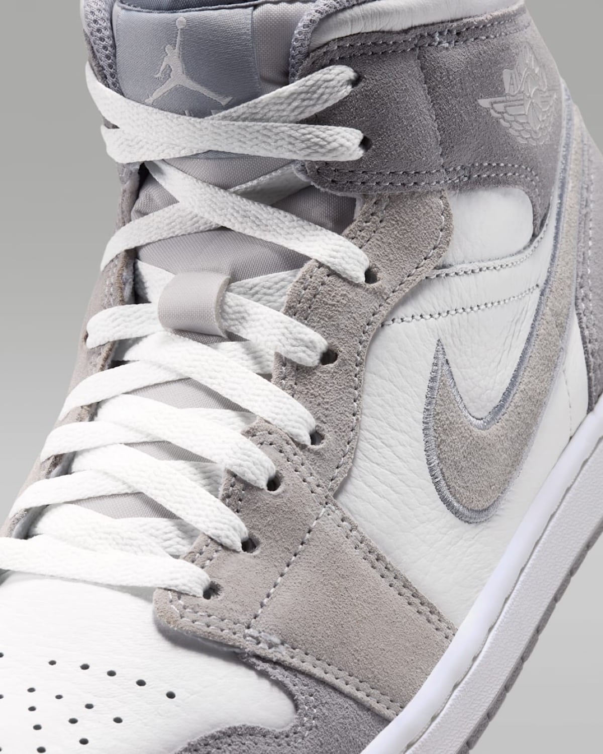Air Jordan 1 Mid Summit White Wolf Grey IX6984-121 7