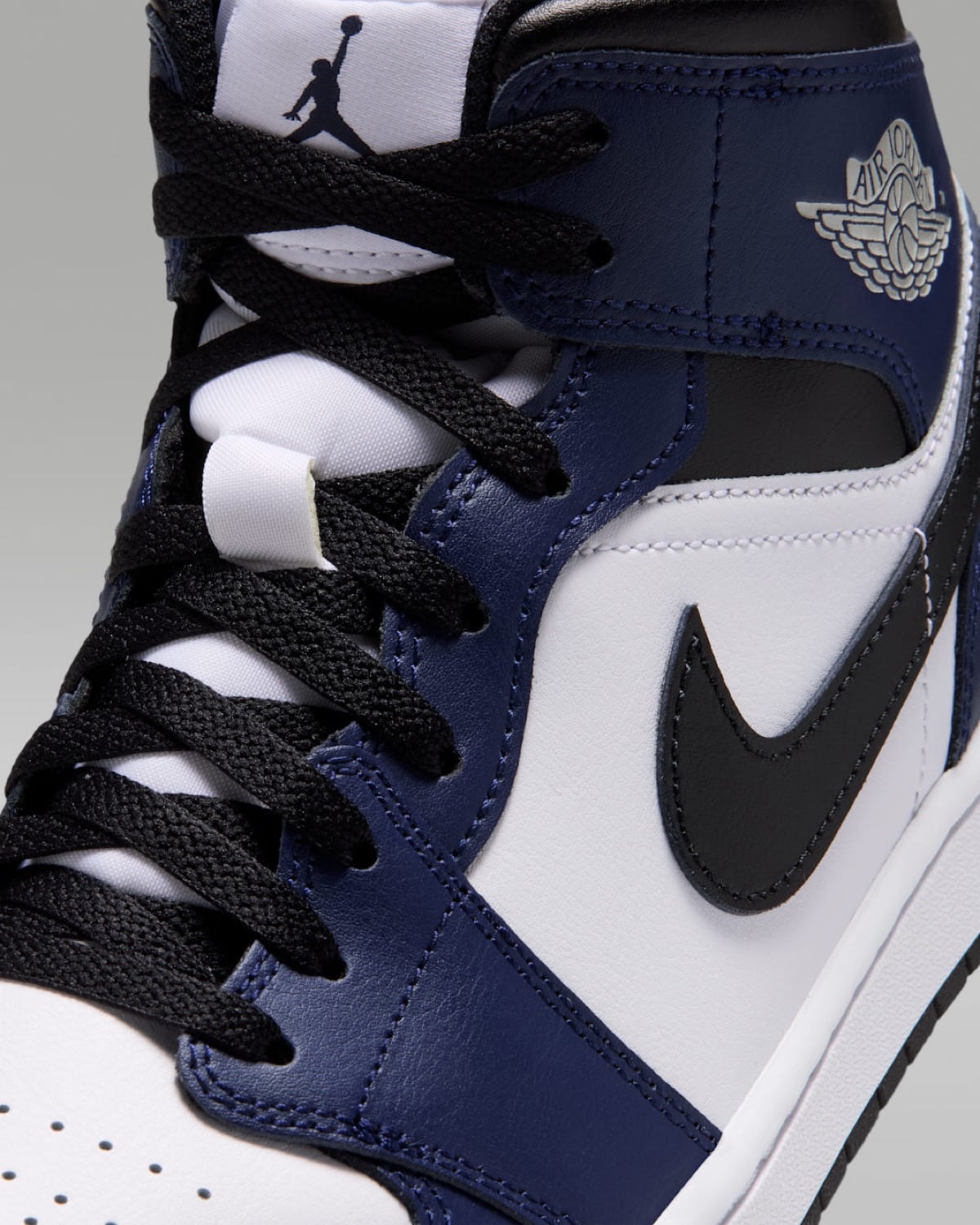 Air Jordan 1 Mid White College Navy DQ8426-108 7