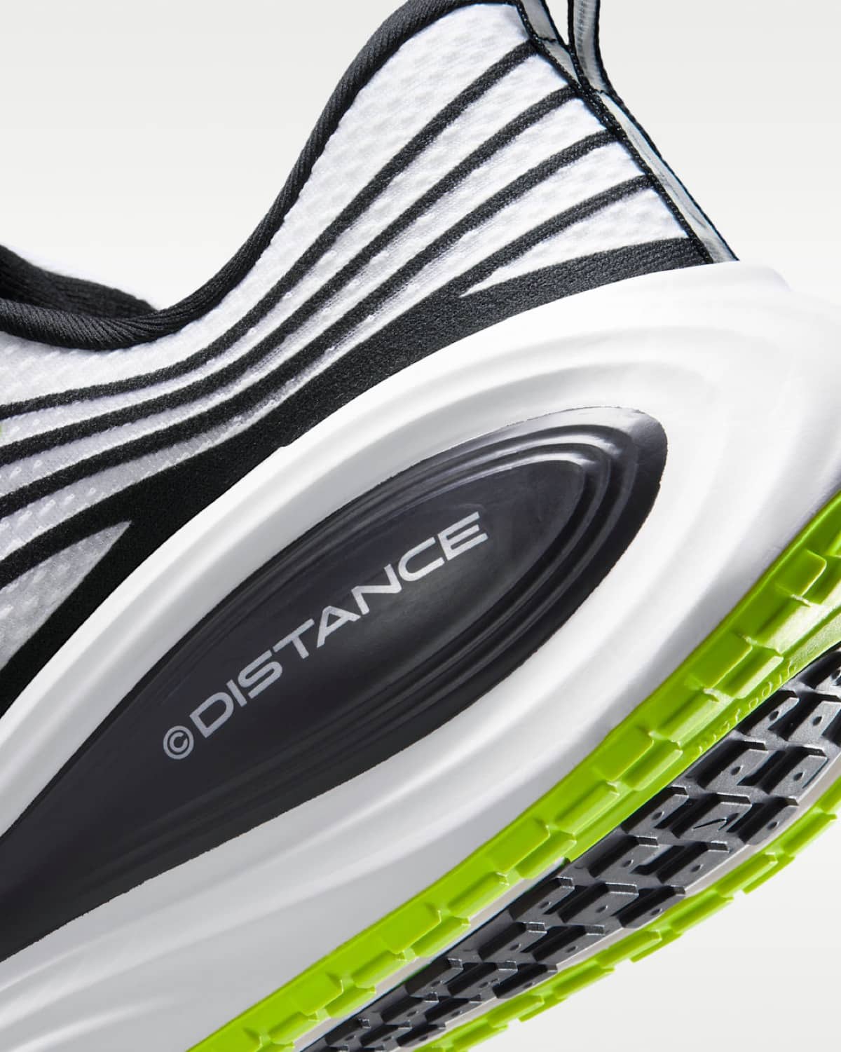 Distance x Nike Vomero Plus IQ7318-100 8