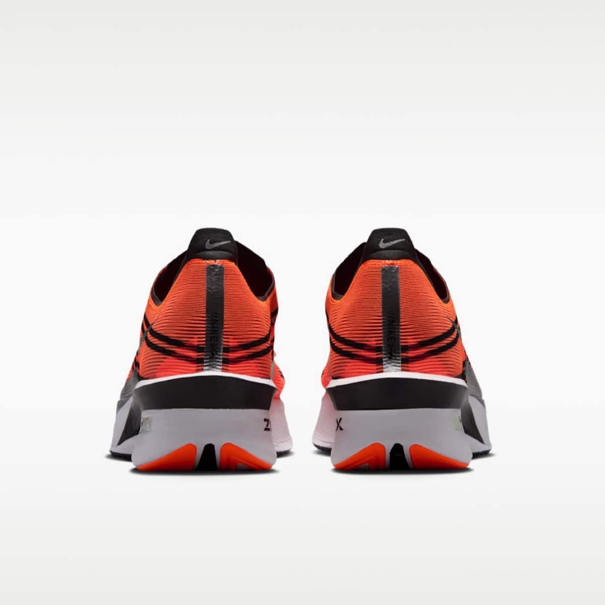 Distance x Nike ZoomX Vaporfly 4 IQ7316-800 6