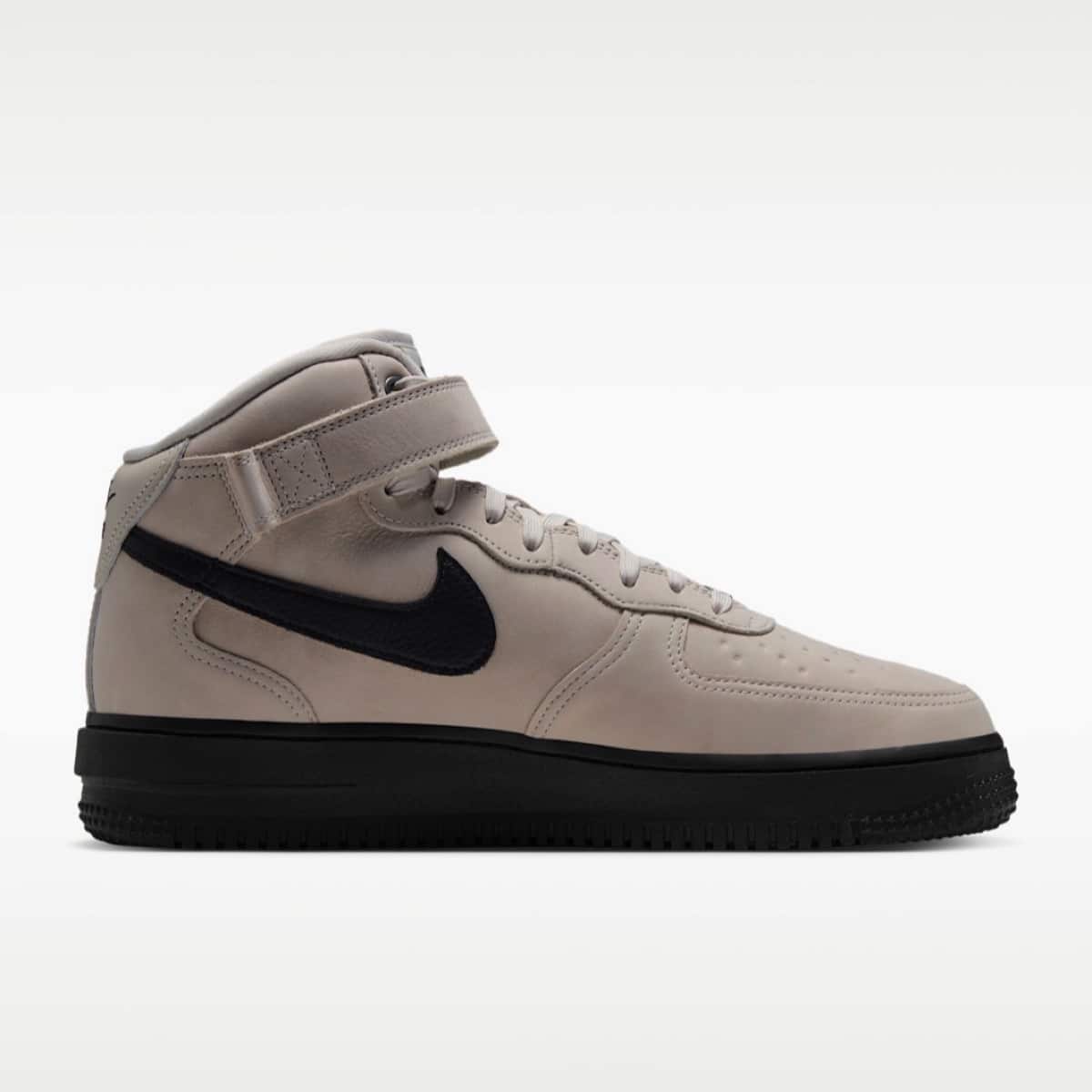 Nike Air Force 1 Mid GORE-TEX Vibram Summit White Black IO1875-100 3