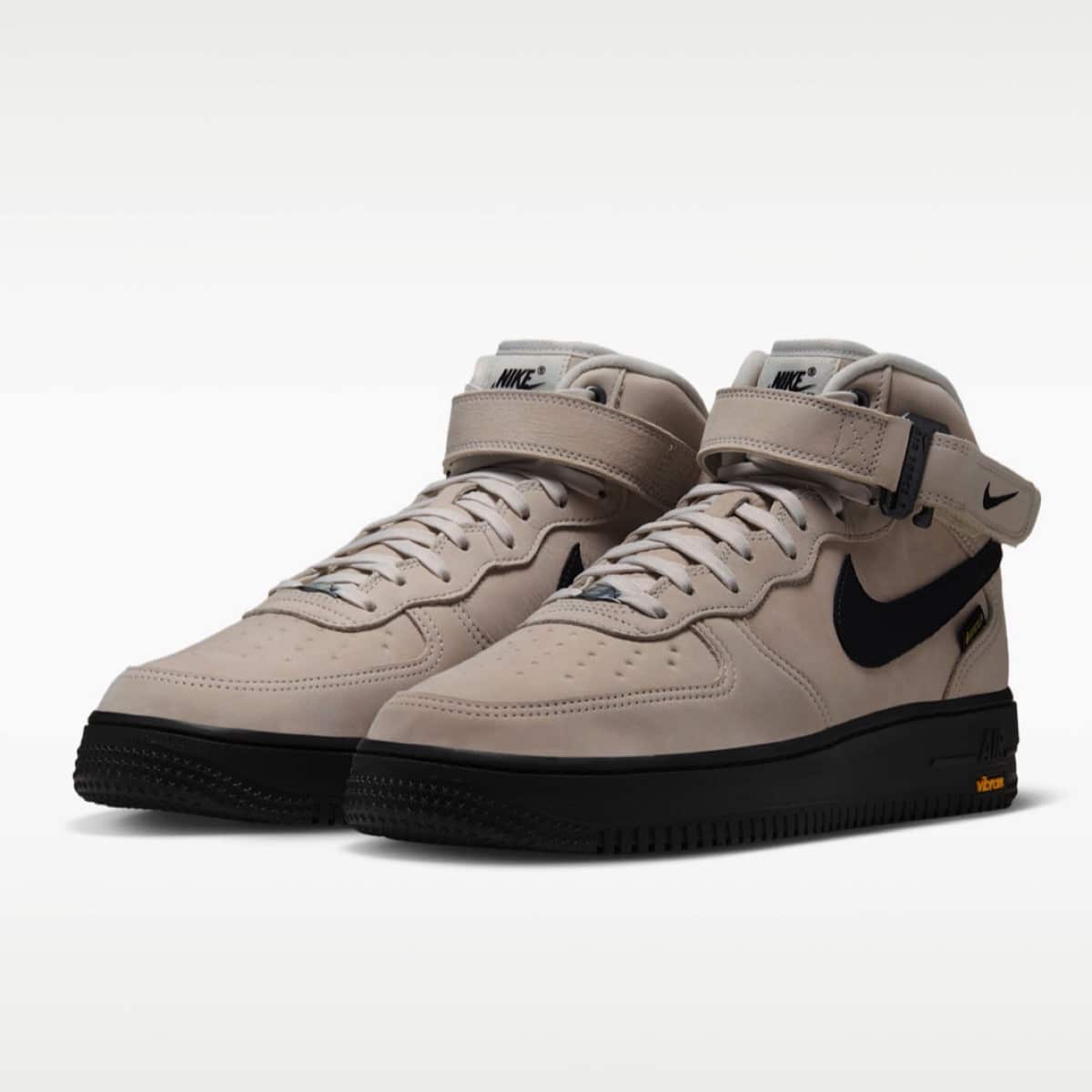 Nike Air Force 1 Mid GORE-TEX Vibram Summit White Black IO1875-100 4