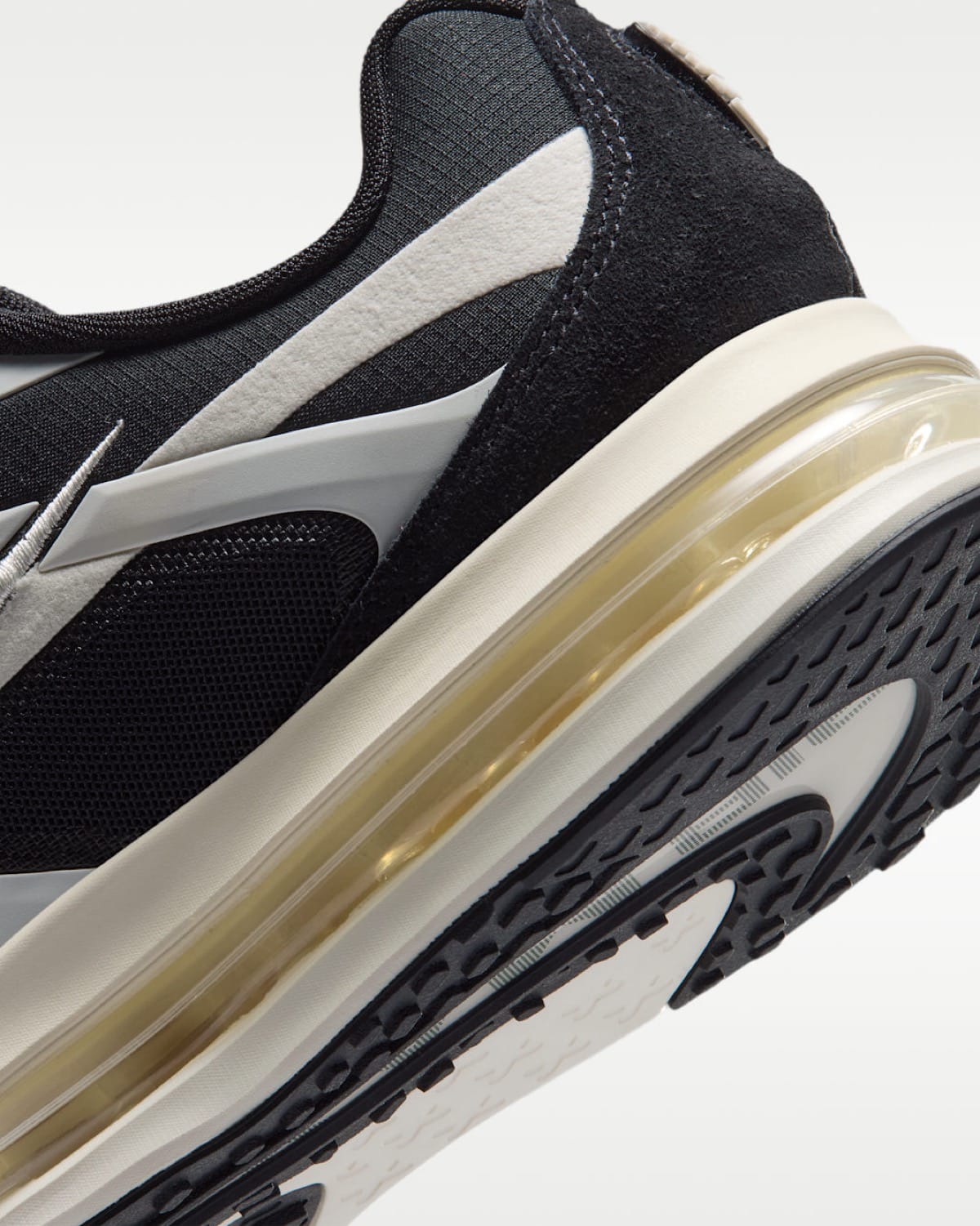 Nike Air Max Metro Pale Ivory Black IW4935-102 8