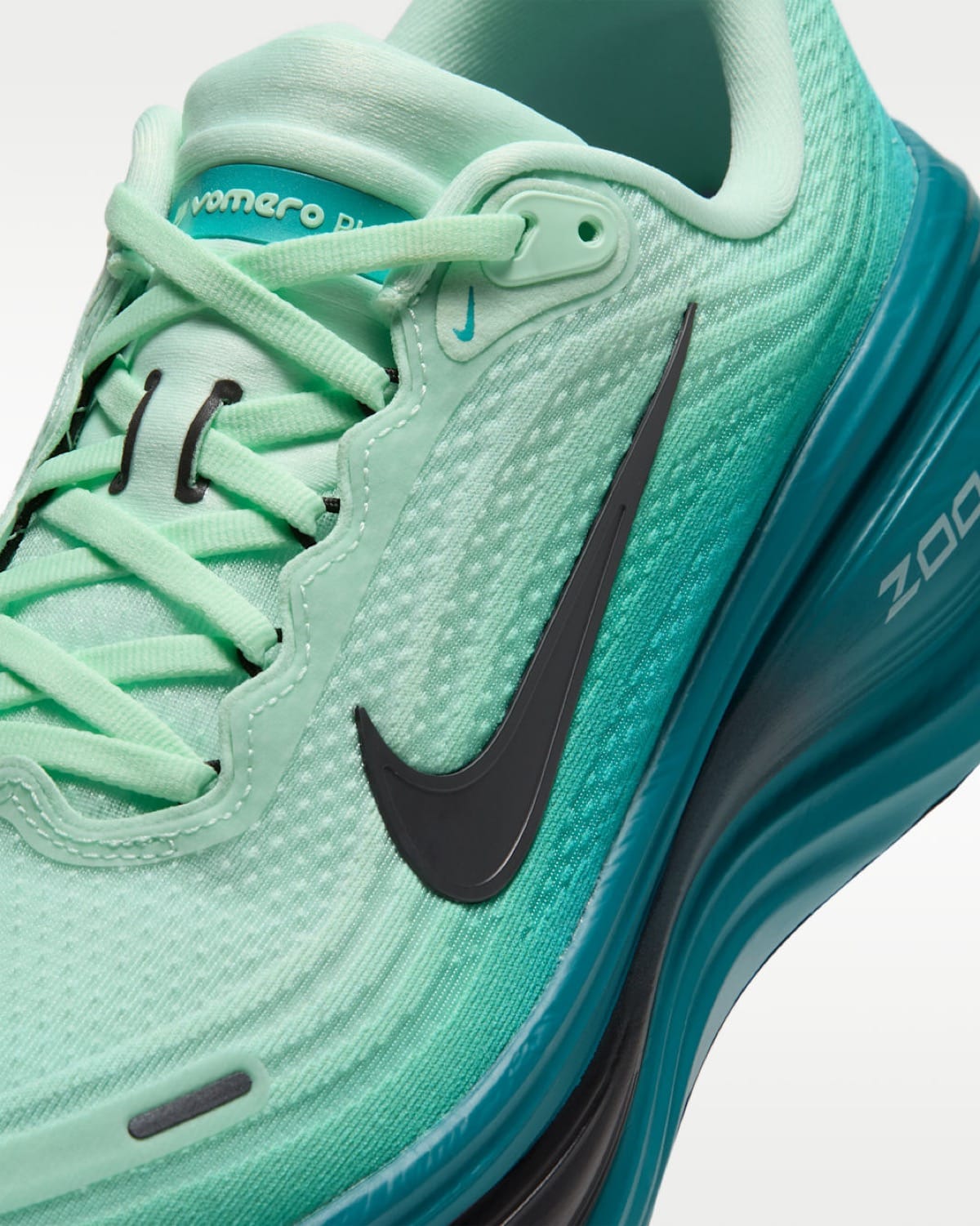 Nike Vomero Plus Chicago Marathon IV6298-300 7