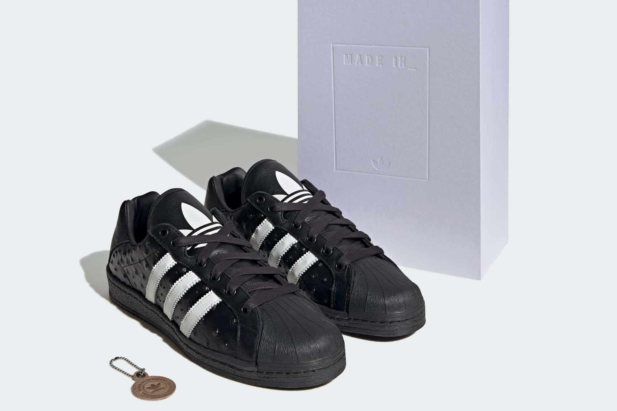 Adidas Ultrastar wychodzi w… czarnej strusiej skórze