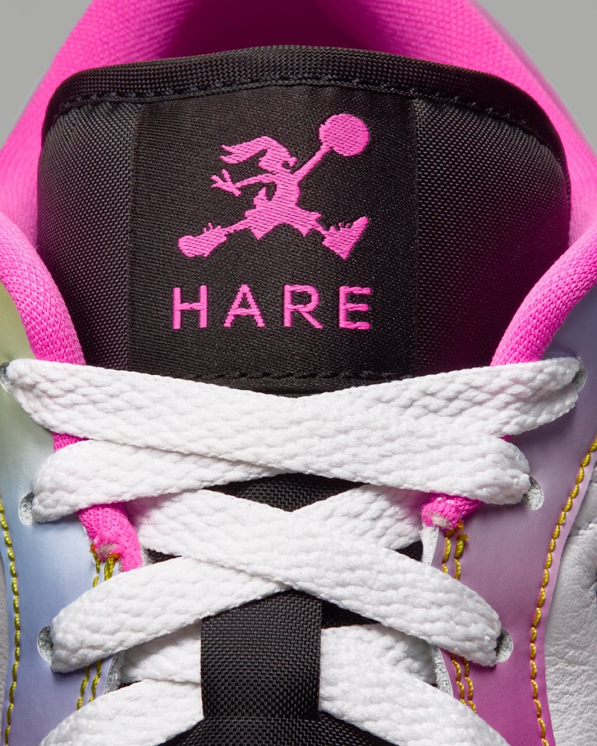 Air Jordan 1 Low Lola Bunny IX6038-100 9