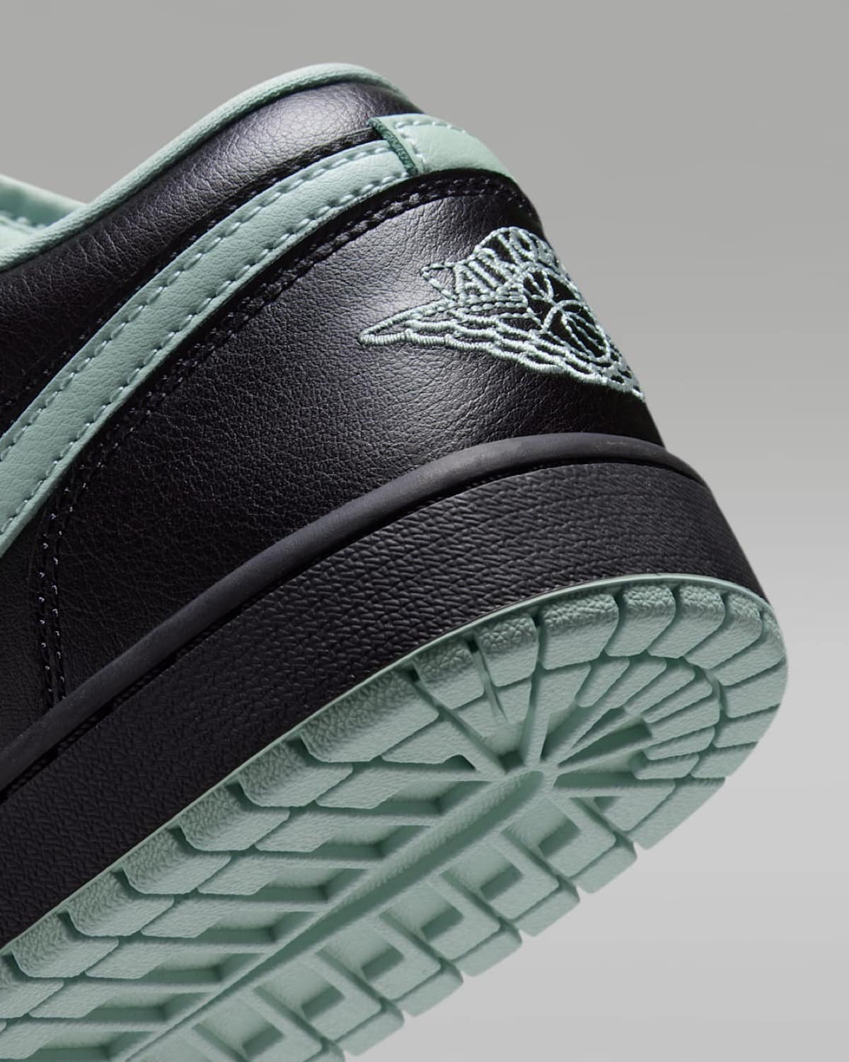 Air Jordan 1 Low Pistachio Frost DC0774-008 8