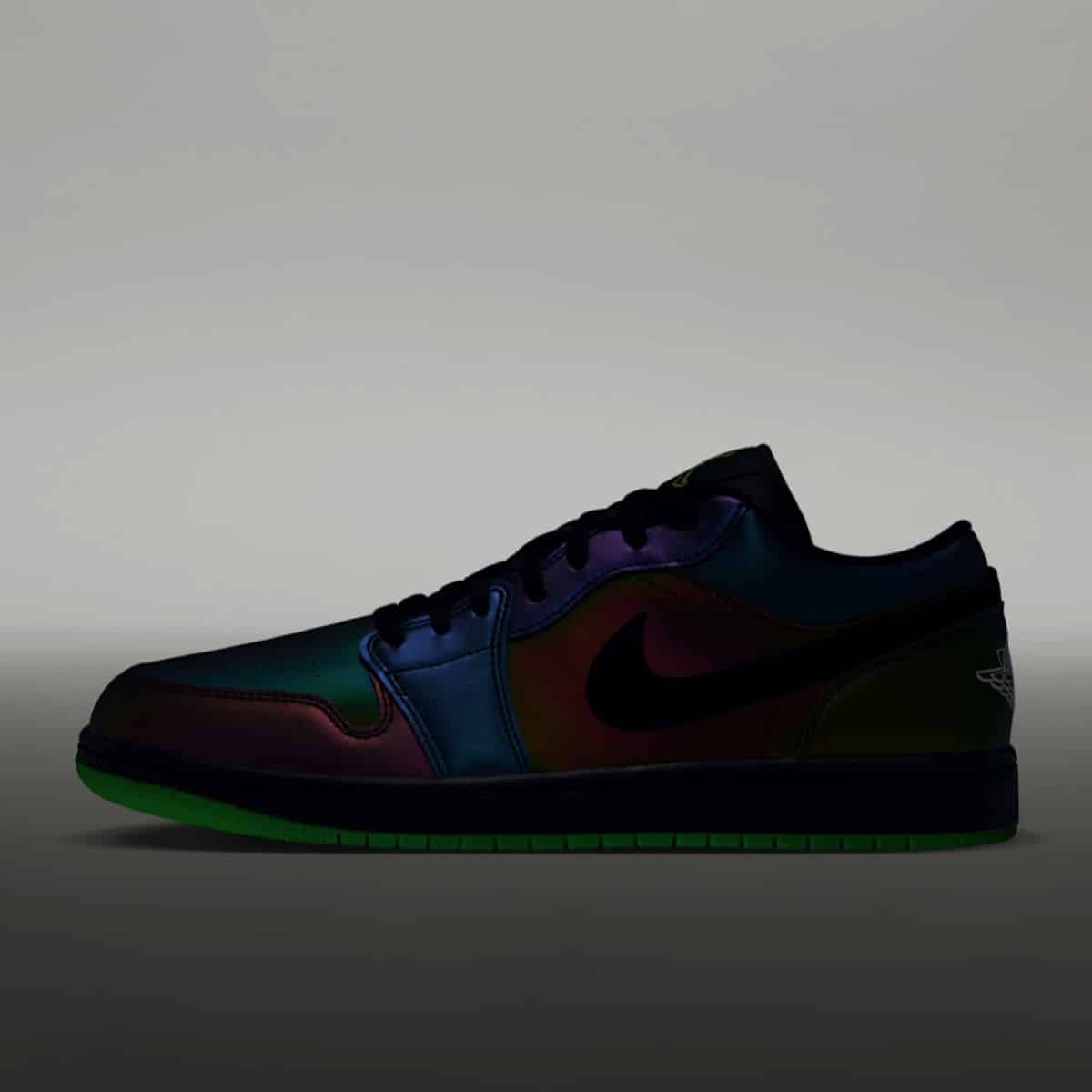 Air Jordan 1 Low SE Magic Ball IX6375-001 9