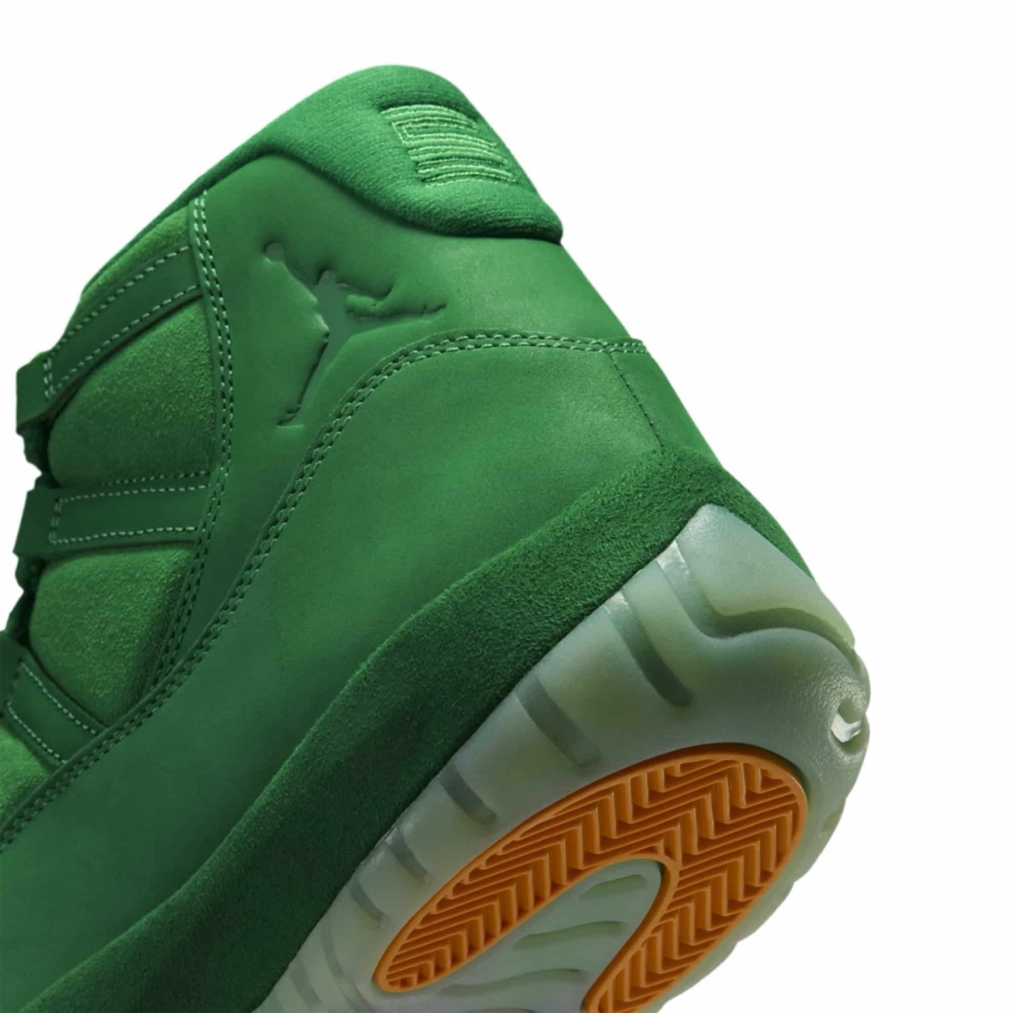Air Jordan 11 Green Screen Monstars IQ5700-900 8