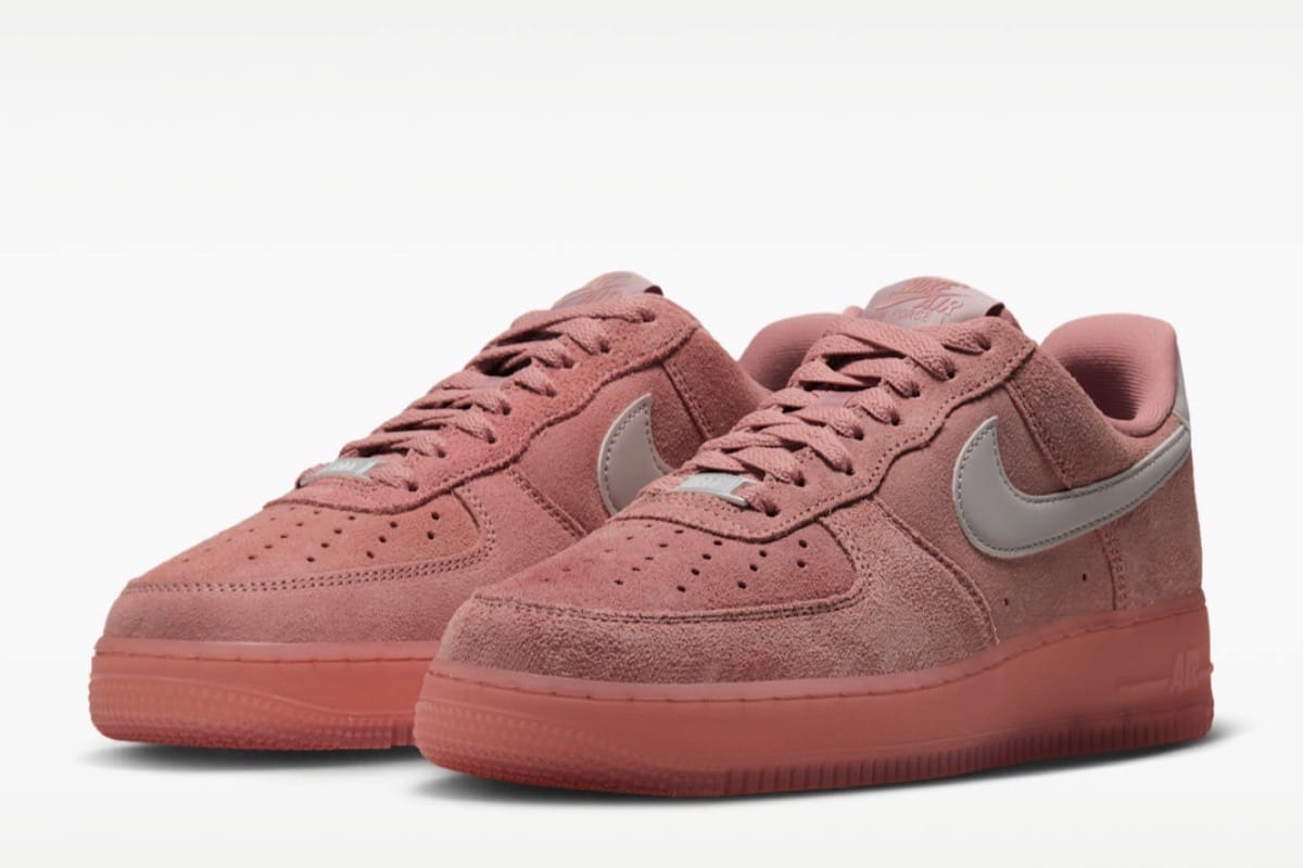 Nike Air Force 1 Low – oto zamszowy róż na jesień