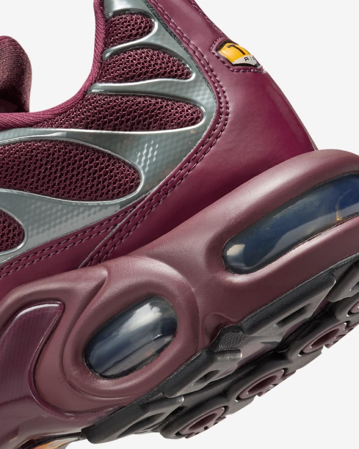 Nike Air Max Plus Night Maroon HJ9743-600 8